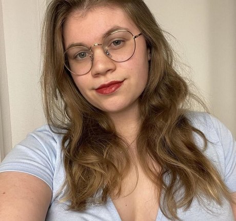 Nagie wyciekłe zdjęcie OnlyFans od Lina Love