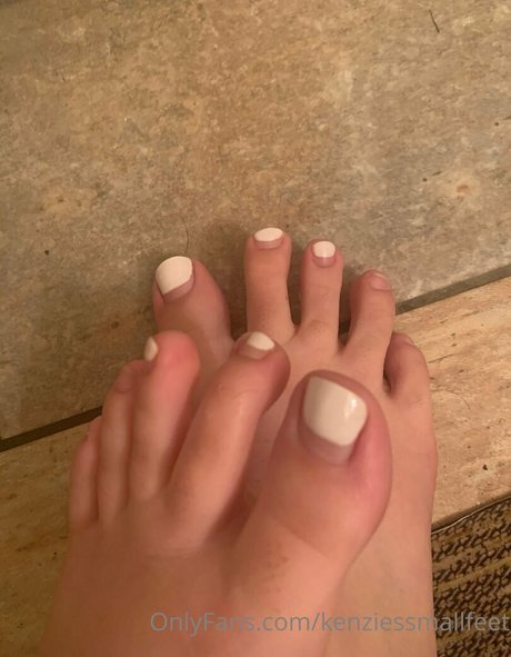 Kenziessmallfeet