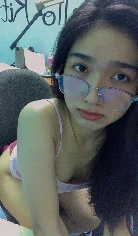 Asianbabyggirl