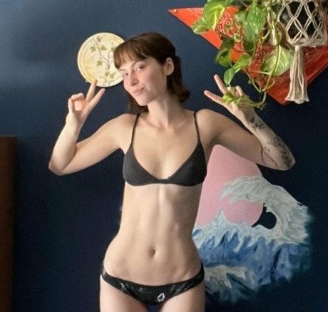 Nagie wyciekłe zdjęcie OnlyFans od Scrotegirl