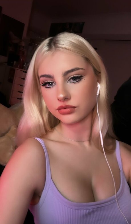 Nagie wyciekłe zdjęcie OnlyFans od Gracelyra