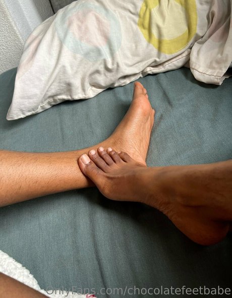 Chocolatefeetbabe