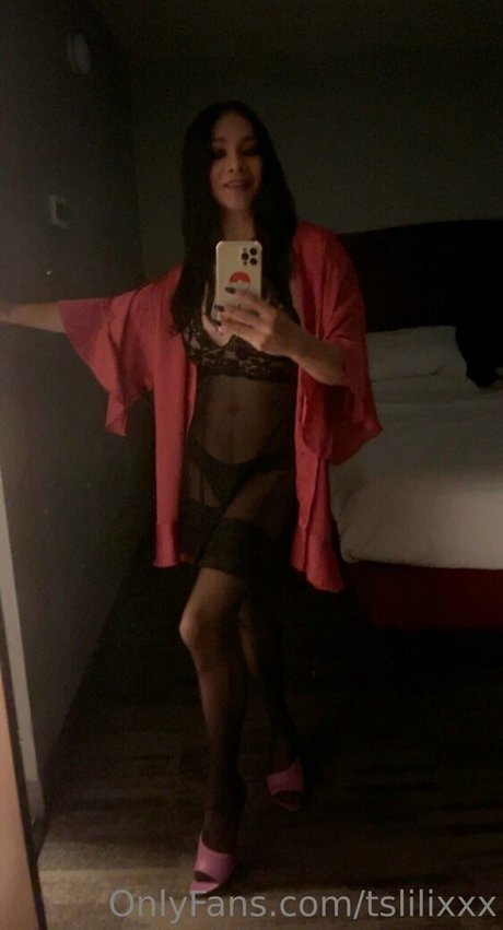 Nagie wyciekłe zdjęcie OnlyFans od Tslilixxx