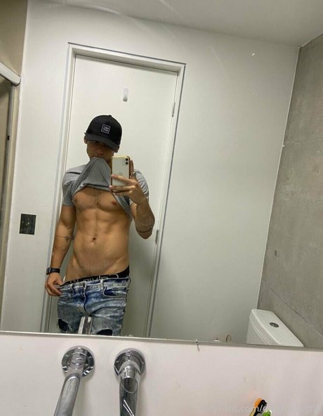 Nagie wyciekłe zdjęcie OnlyFans od Dieghodolttih