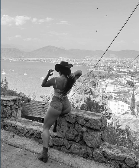 Dilara Deniz