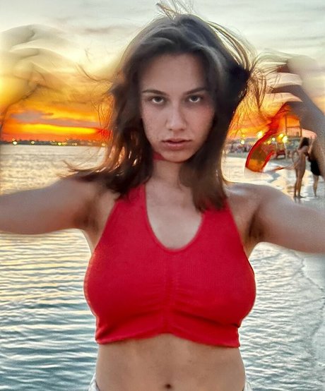 Nagie wyciekłe zdjęcie OnlyFans od Flexpolinee