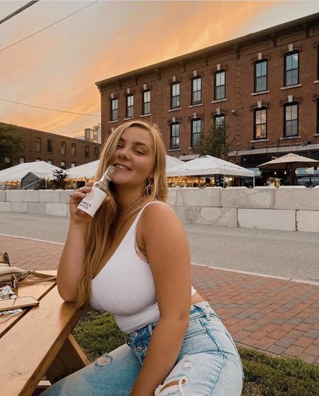 Nagie wyciekłe zdjęcie OnlyFans od Marina Brooks