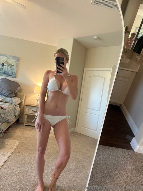 Nagie wyciekłe zdjęcie OnlyFans od Themaskedmom69