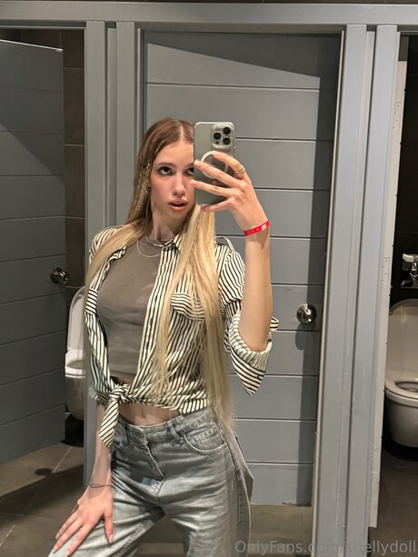 Nagie wyciekłe zdjęcie OnlyFans od Shellydoll