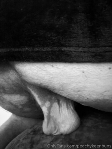 Nagie wyciekłe zdjęcie OnlyFans od Peachykeenbuns