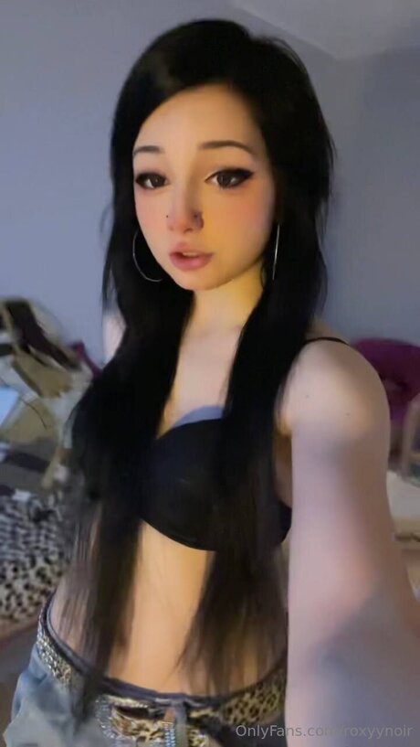 Roxyynoirrr