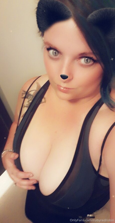 Nagie wyciekłe zdjęcie OnlyFans od Rubyredrobin