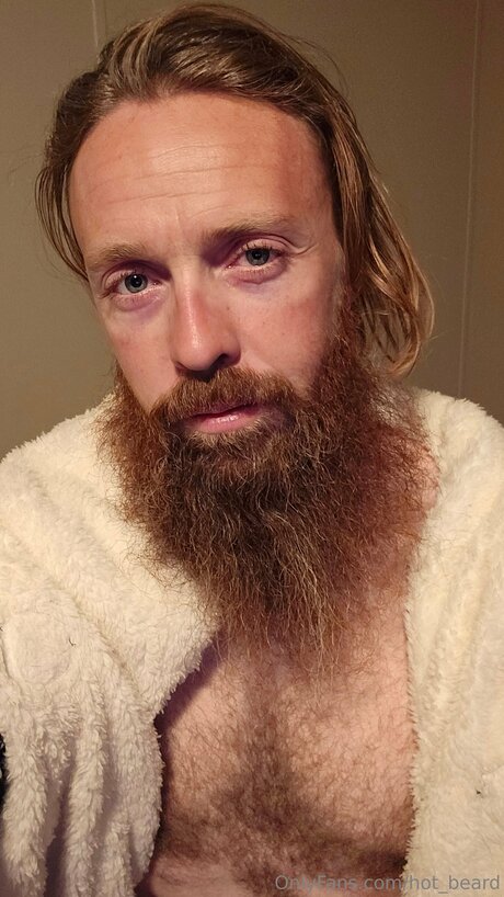 Nagie wyciekłe zdjęcie OnlyFans od Hot Beard