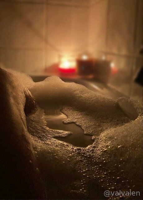 Nagie wyciekłe zdjęcie OnlyFans od Valvalen