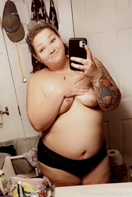 Nagie wyciekłe zdjęcie OnlyFans od Lizzie Lou 2 0