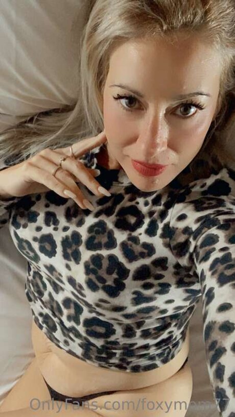 Foxymom77