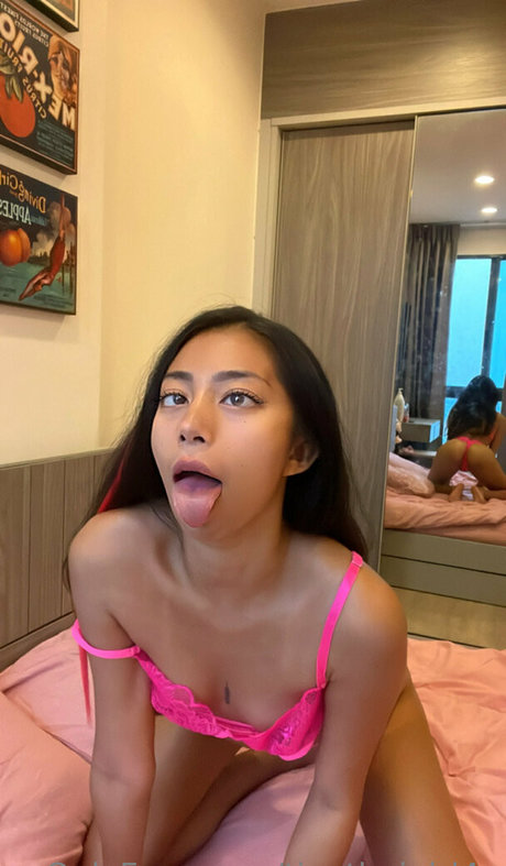 Tinythaigirl4u