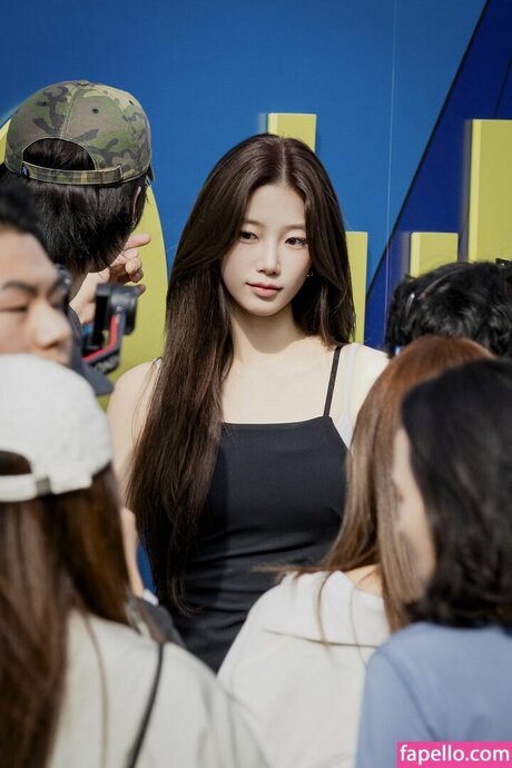 Kazuha Nakamura 中村 一葉