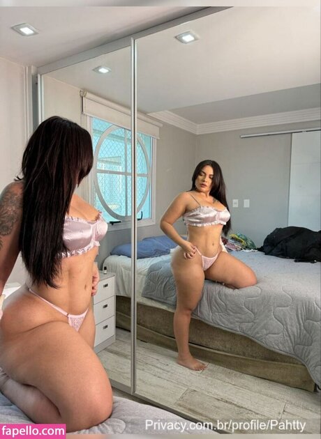 Nagie wyciekłe zdjęcie OnlyFans od Pahtty
