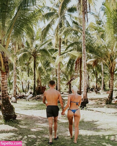 Nagie wyciekłe zdjęcie OnlyFans od Dabbleandtravel