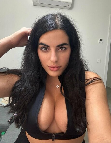 Nagie wyciekłe zdjęcie OnlyFans od Rosie Cage