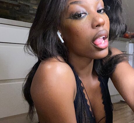 Nagie wyciekłe zdjęcie OnlyFans od Ana