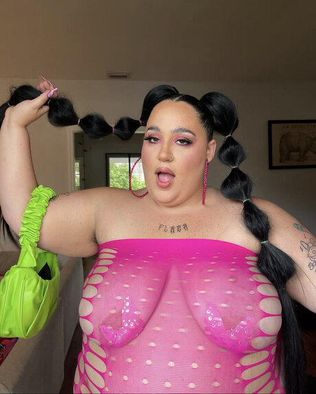 Nagie wyciekłe zdjęcie OnlyFans od Mami Issues