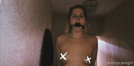 Hornycavegirl