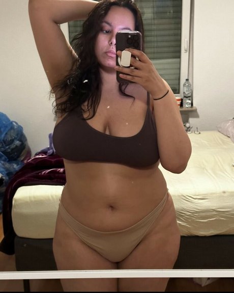 Peachyara