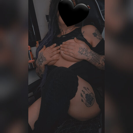 Nagie wyciekłe zdjęcie OnlyFans od Honey Queen