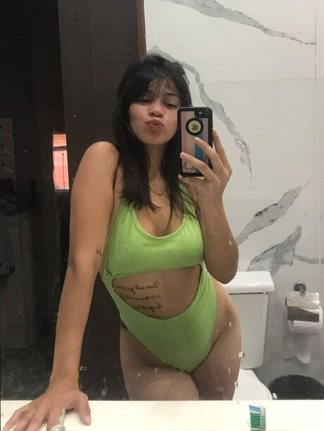 Nagie wyciekłe zdjęcie OnlyFans od Nicole