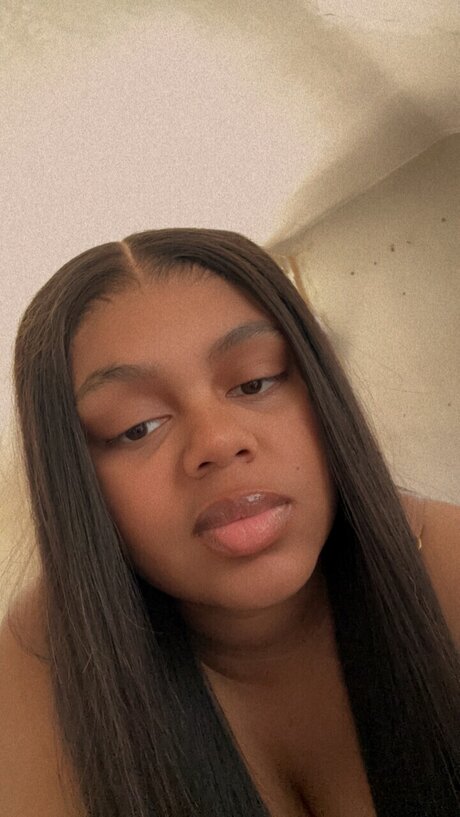 Nagie wyciekłe zdjęcie OnlyFans od Lolaaabunniee 