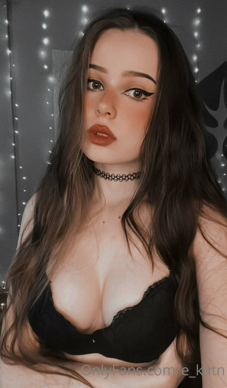 Nagie wyciekłe zdjęcie OnlyFans od Ekatn