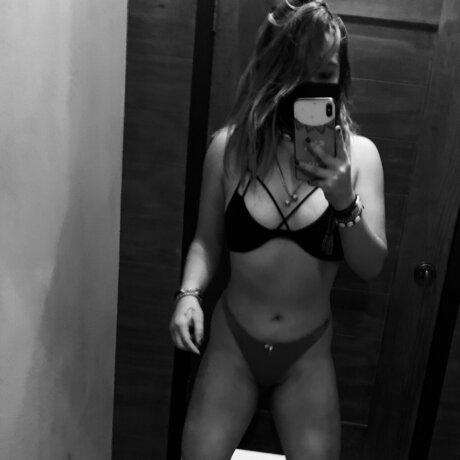 Nagie wyciekłe zdjęcie OnlyFans od Esmeralda