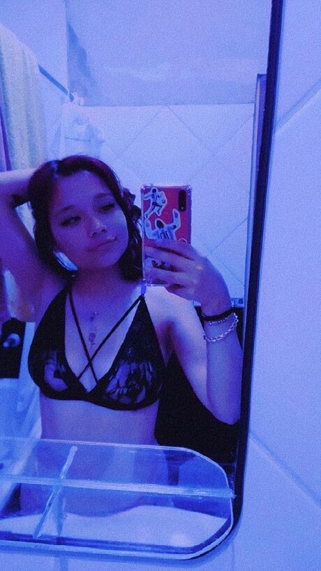 Nagie wyciekłe zdjęcie OnlyFans od Vanina