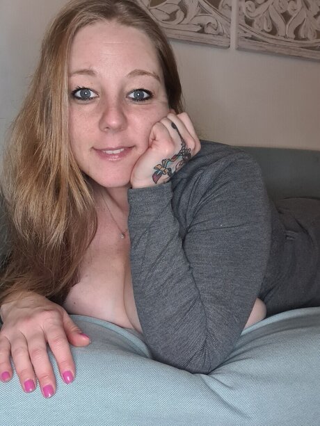 Nagie wyciekłe zdjęcie OnlyFans od Jigglingjune