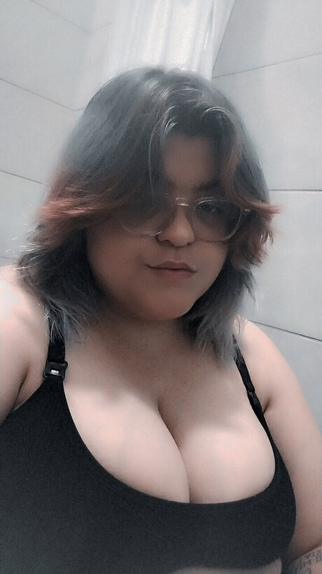 Nagie wyciekłe zdjęcie OnlyFans od Alex