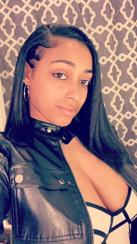 Nagie wyciekłe zdjęcie OnlyFans od Dasani