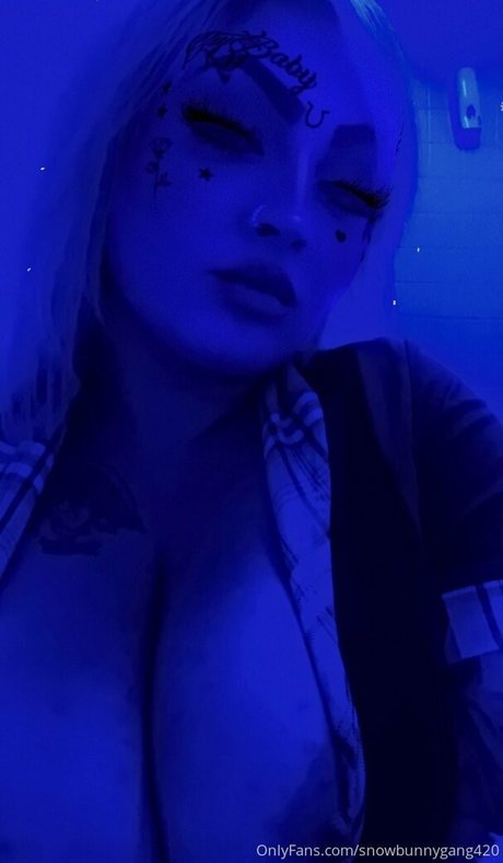 Nagie wyciekłe zdjęcie OnlyFans od Snowbunnygang420