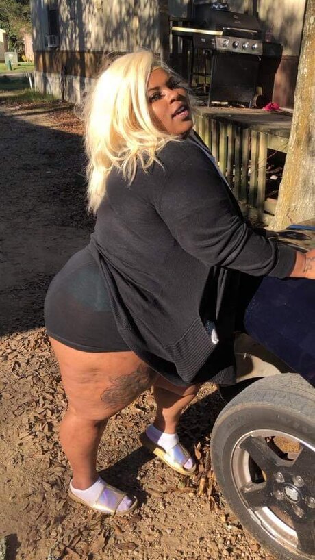 Nagie wyciekłe zdjęcie OnlyFans od Ariane Encalade
