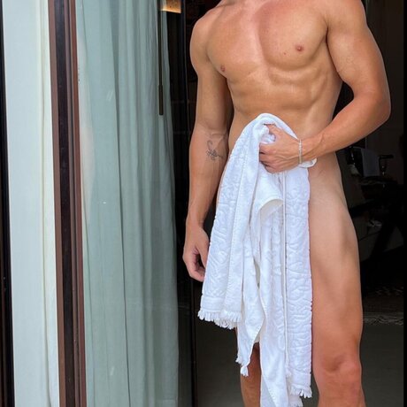 Nagie wyciekłe zdjęcie OnlyFans od Alex