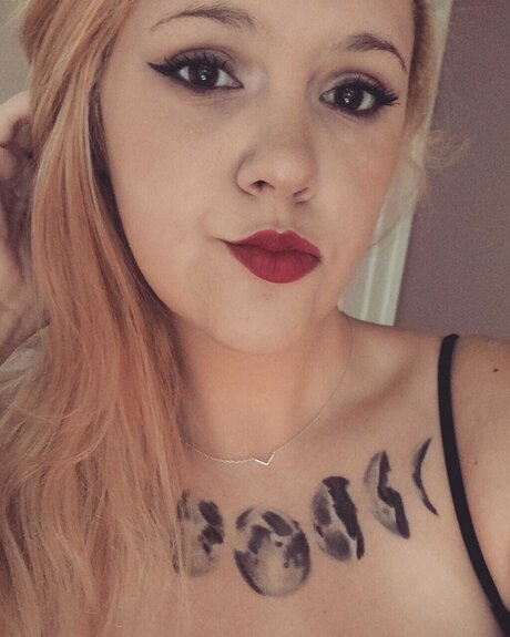 Nagie wyciekłe zdjęcie OnlyFans od Kenz