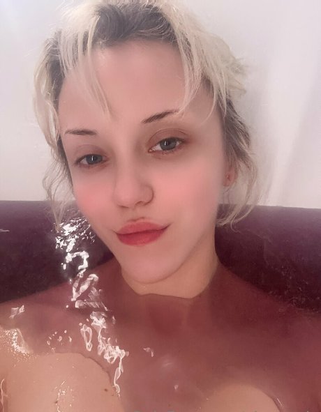 Nagie wyciekłe zdjęcie OnlyFans od Akapurin