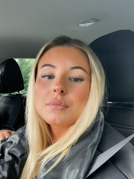 Nagie wyciekłe zdjęcie OnlyFans od Maja