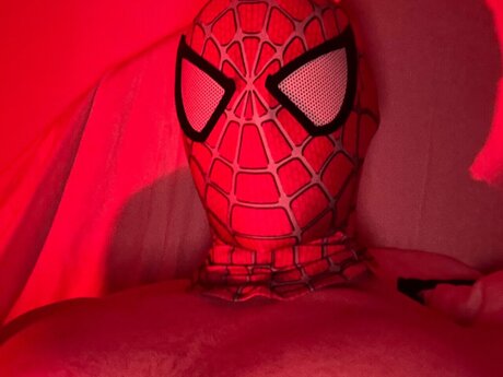 Nagie wyciekłe zdjęcie OnlyFans od Peter Parker
