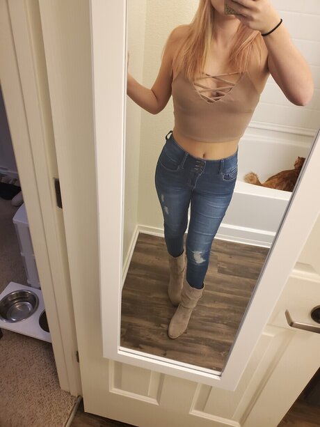Nagie wyciekłe zdjęcie OnlyFans od Rosebuds