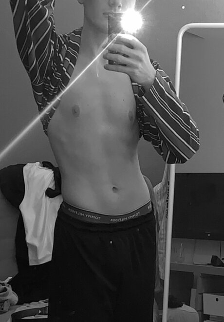 Nagie wyciekłe zdjęcie OnlyFans od Sander