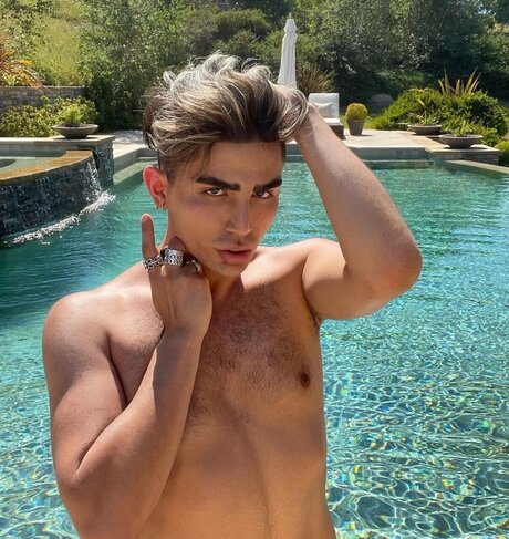 Nagie wyciekłe zdjęcie OnlyFans od Michael