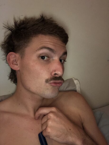 Nagie wyciekłe zdjęcie OnlyFans od Slipping Willy