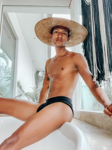 Nagie wyciekłe zdjęcie OnlyFans od Tonimontana